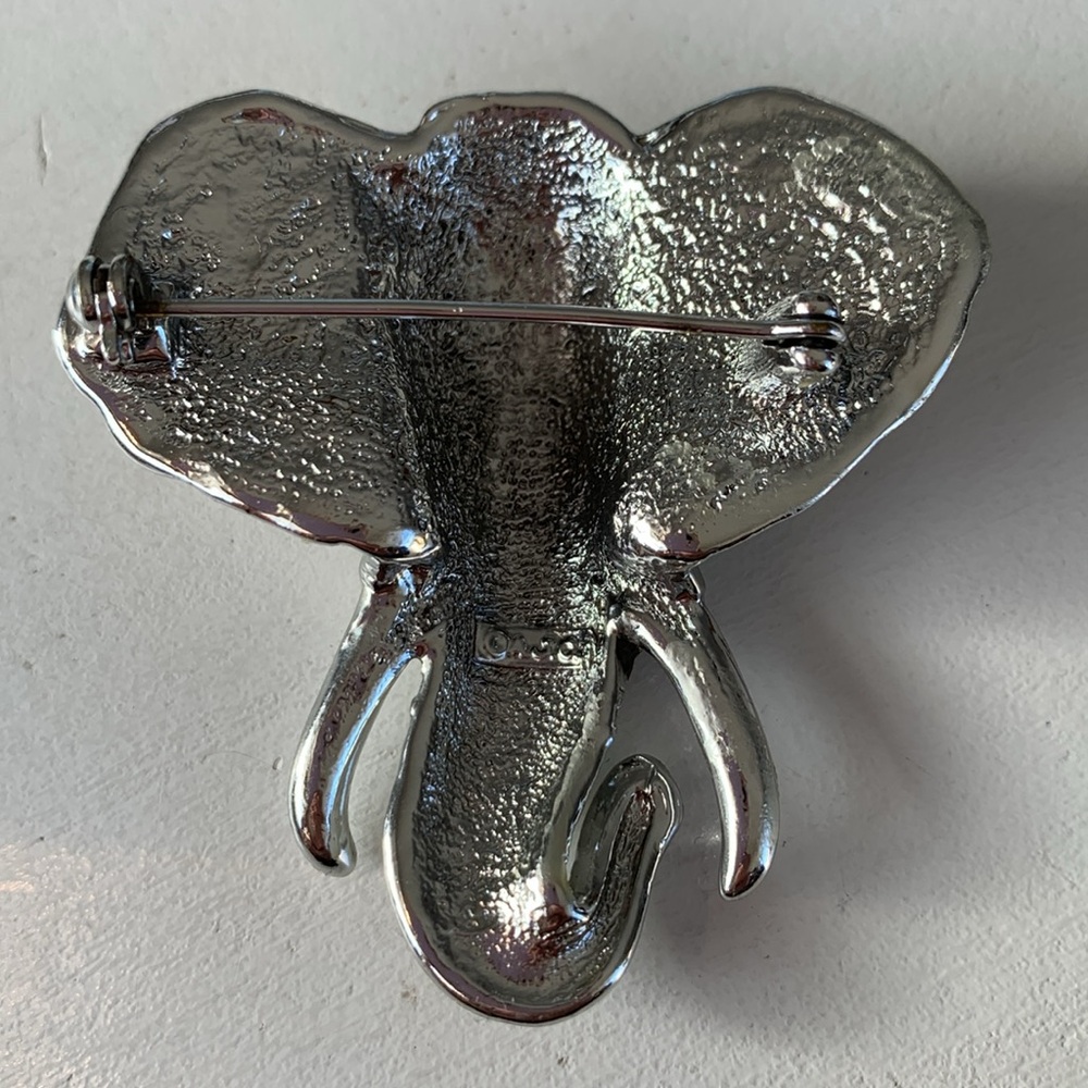 Elephant Brooch Costume Jewelry - Picture 2 of 3